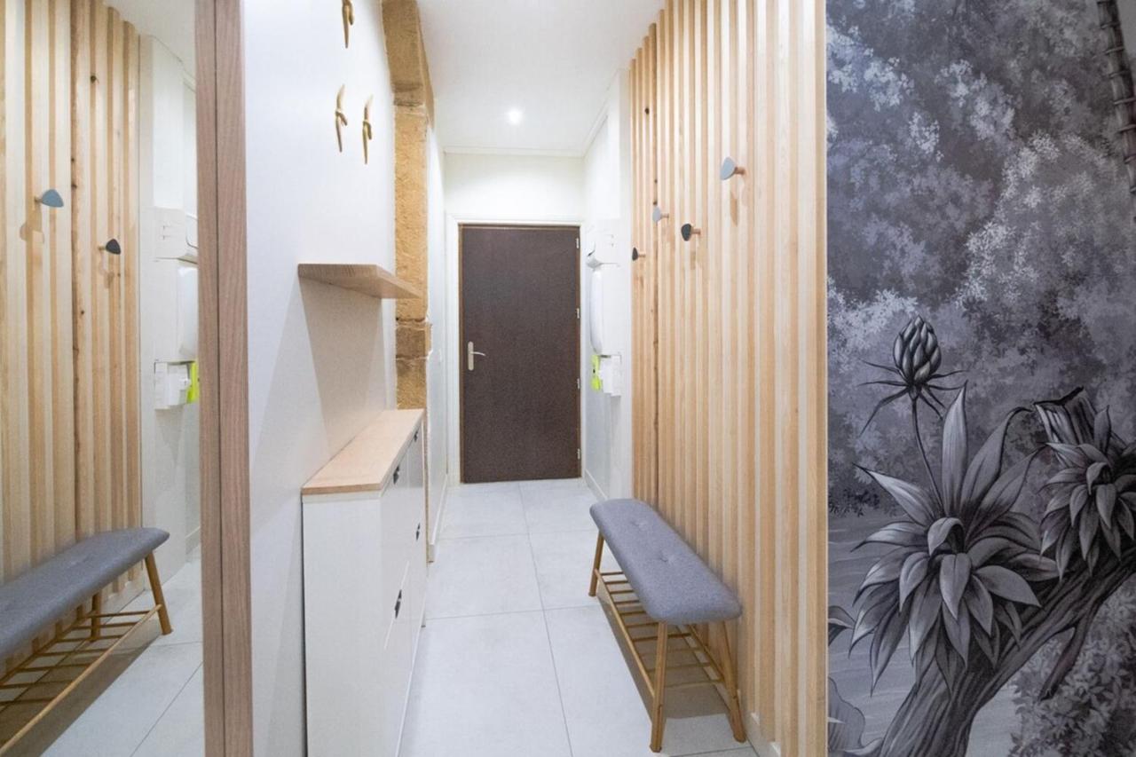 Chez Jean - Beautiful Renovated Studio - Cordeliers リヨン エクステリア 写真