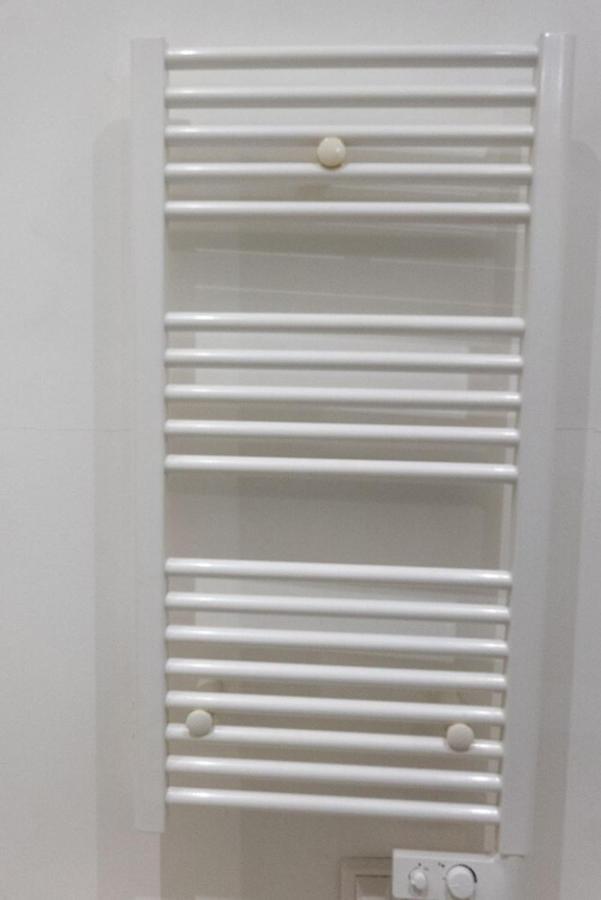 Chez Jean - Beautiful Renovated Studio - Cordeliers リヨン エクステリア 写真